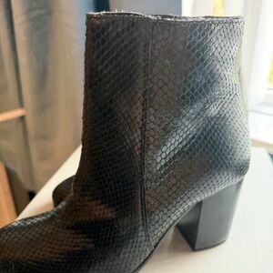 Kurt Geiger Black Snake-Pattern Heeled Boots